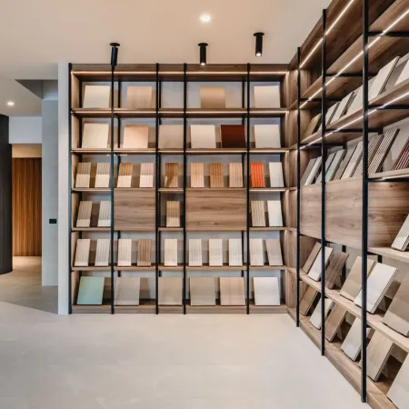 Commericial-Shop-RichmondPanelsStore-6806fe76abed2d80869c52a2_P10-p-2000