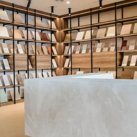 Commericial-Shop-RichmondPanelsStore-6806fe76cac56c808905b878_P5-p-2000-scaled