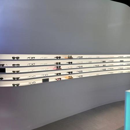 Commericial-Shop-GlenferrieOpticalShop-5b2e15b4be05acf4be8426db2fbdf4f